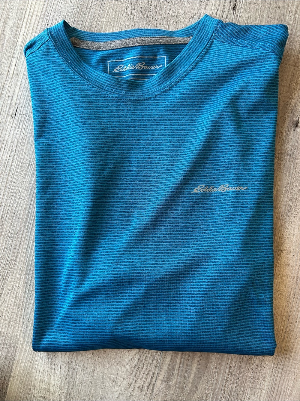 Men’s Medium Eddie Bauer Crew Neck Tee